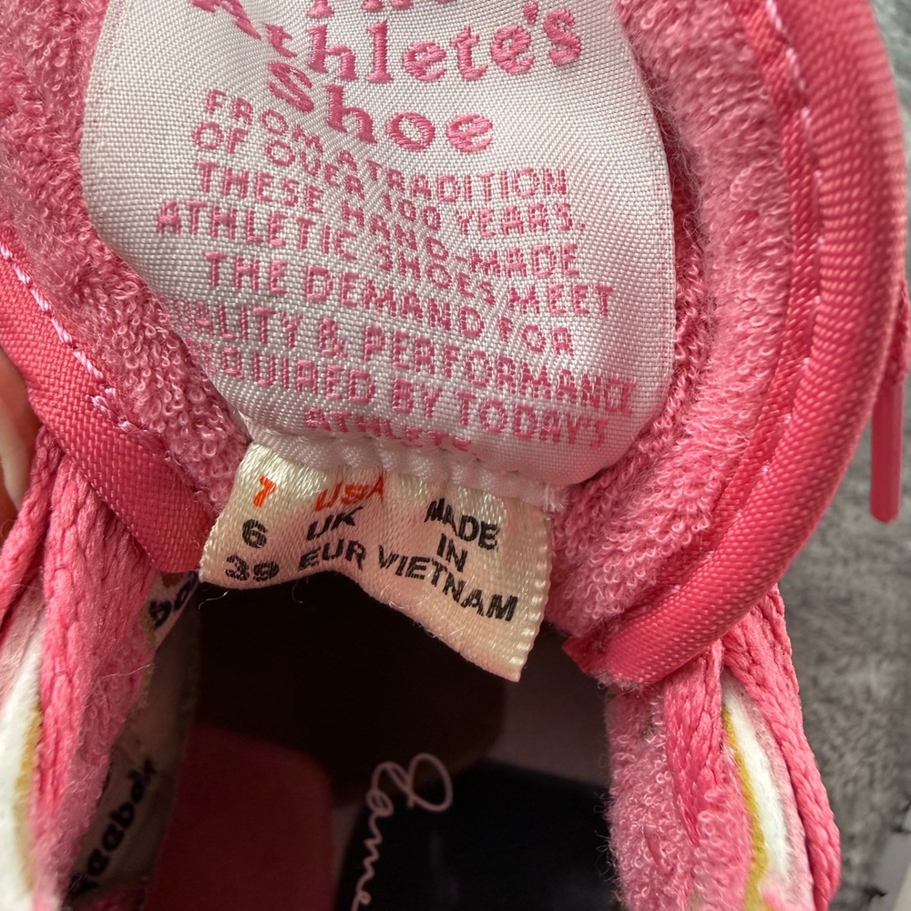 Reebok Classic Leather Eames Astro Pink Distressed Sneakers FZ5860 Womens 7 NICE - Picture 9 of 14